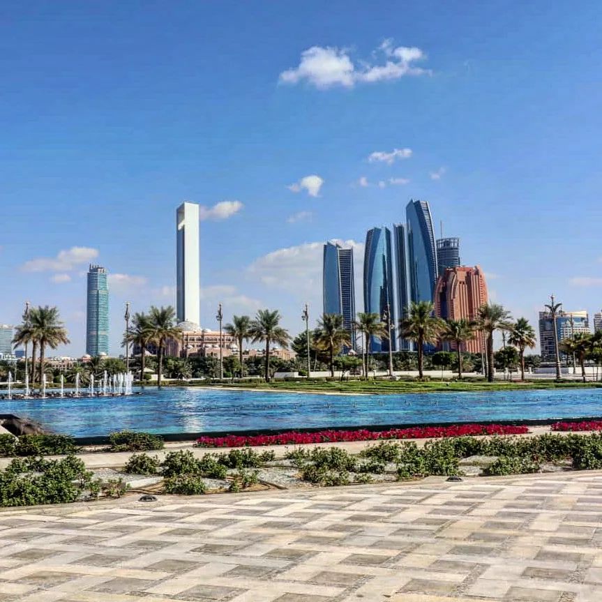 🎈 Etihad Towers, Abu Dhabi
.
#etihadtowers #travelblog #travelblogger #travelphotography 
.
📸 @grtrsm